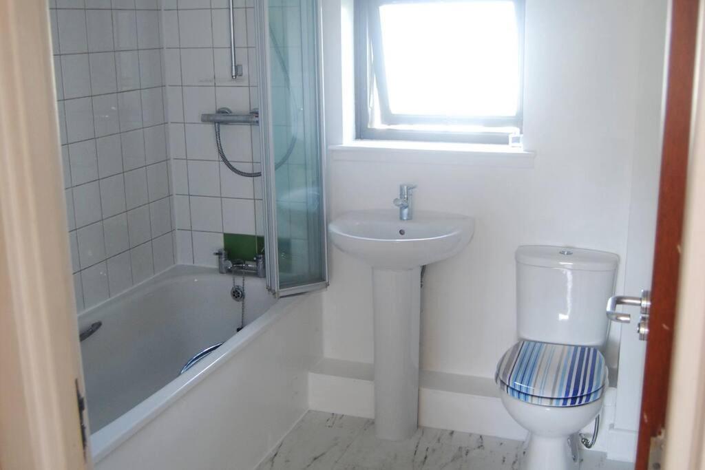 Central Two Bed Flat Close To Arthur'S Seat And University 爱丁堡 外观 照片
