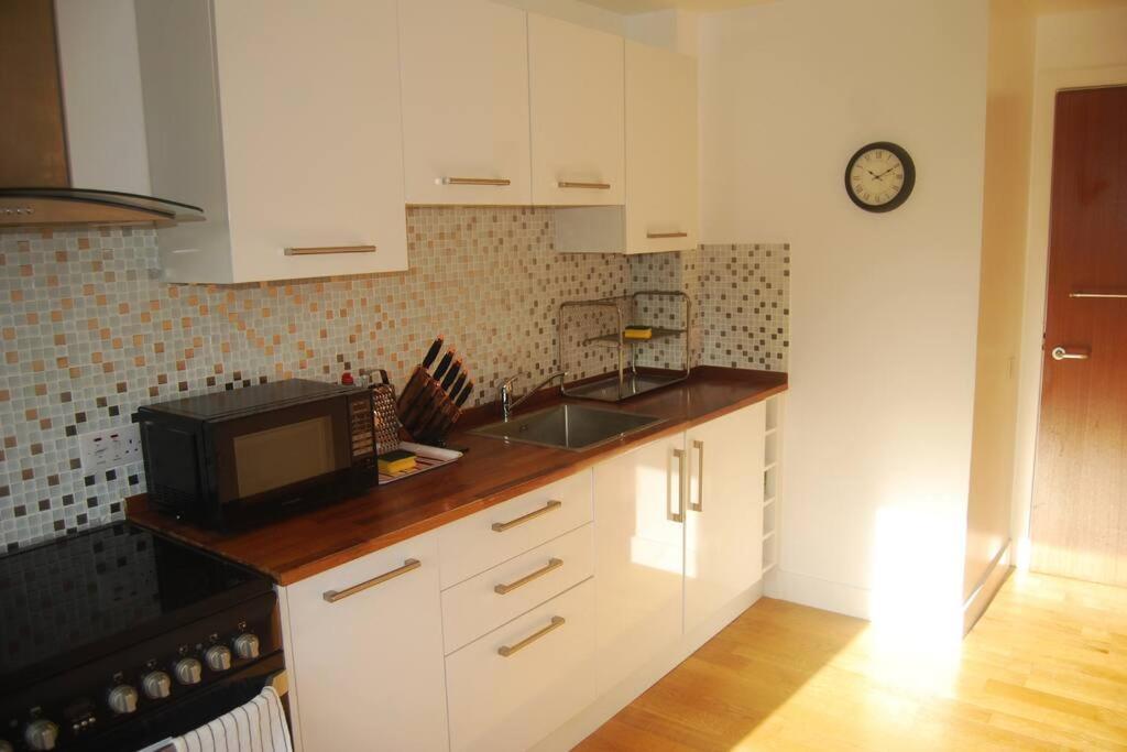Central Two Bed Flat Close To Arthur'S Seat And University 爱丁堡 外观 照片